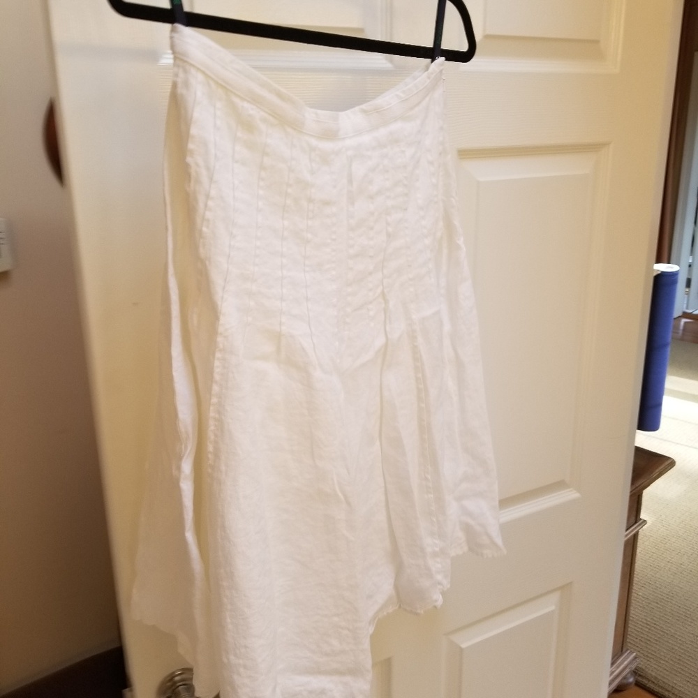 Tall boden white flouncy skirt